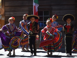 Fiesta Dancers at Bale Mill